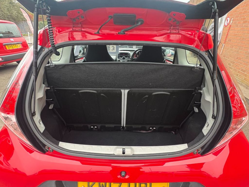 Used Toyota AYGO 2017 for sale - 76287073: Photo 11