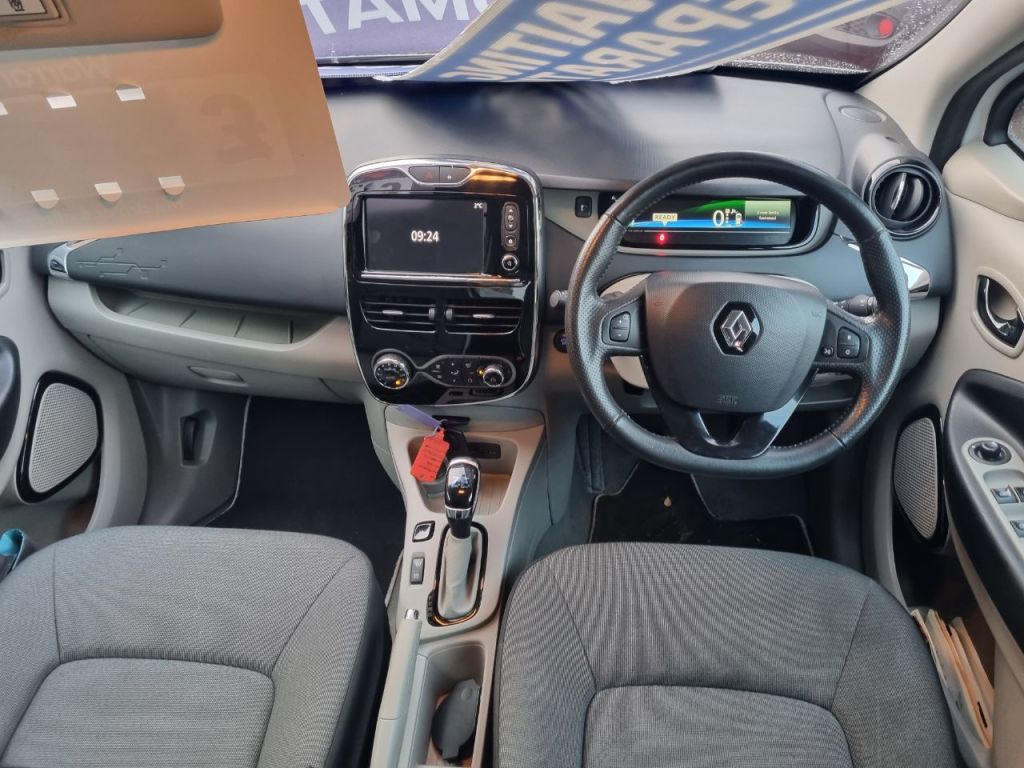 Used Renault Zoe 2015 for sale - 77069150: Photo 2