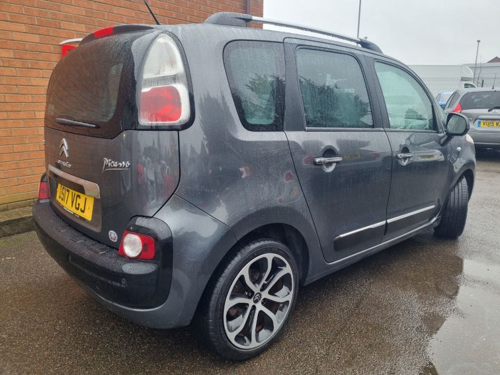 Used Citroen C3 Picasso 2017 for sale - 77520147: Photo 3