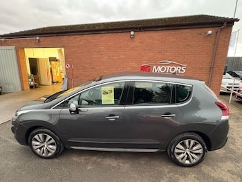 Used Peugeot 2008 2016 for sale - 76616916: Photo