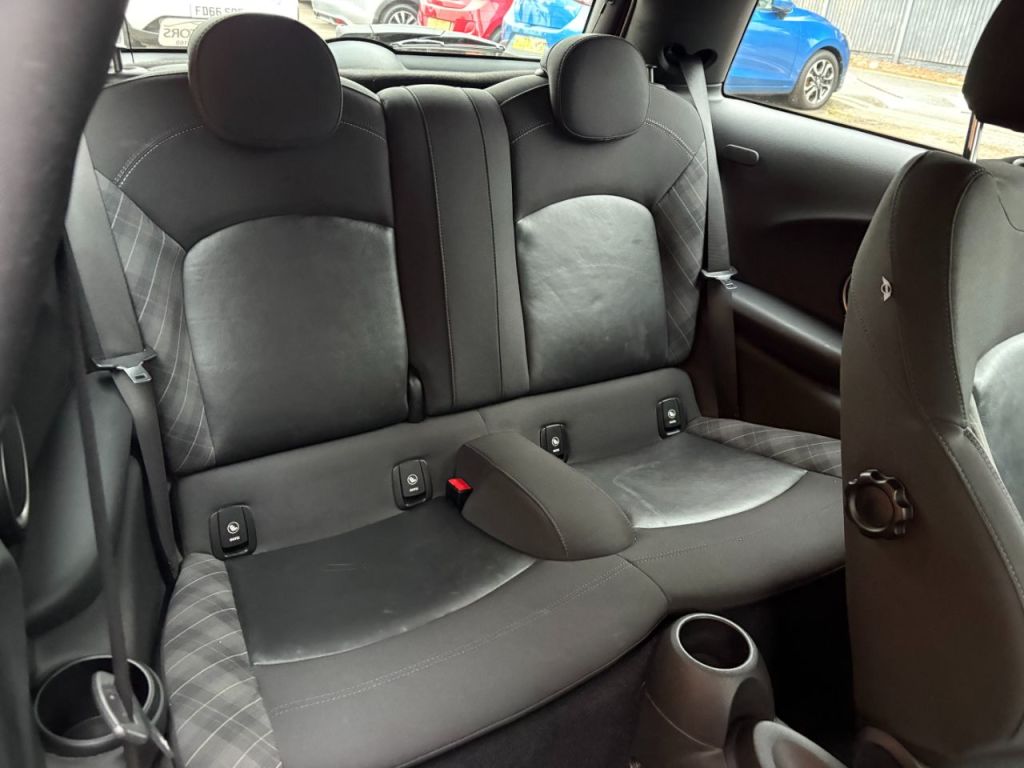 Used MINI Hatch 2014 for sale - 76477014: Photo 8