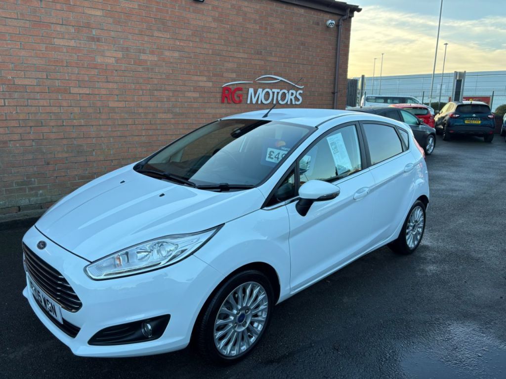 Used Ford Fiesta 2015 for sale - 76611482: Photo 1