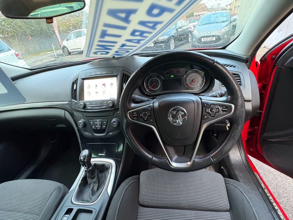 Used Vauxhall Insignia 2017 for sale - 76355947: Photo 8