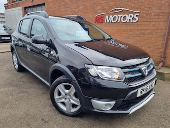 Used Dacia Sandero Stepway 2016 for sale - 77666115: Photo