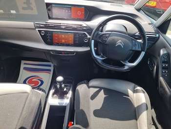Used Citroen Grand C4 Picasso 2017 for sale - 78701686: Photo