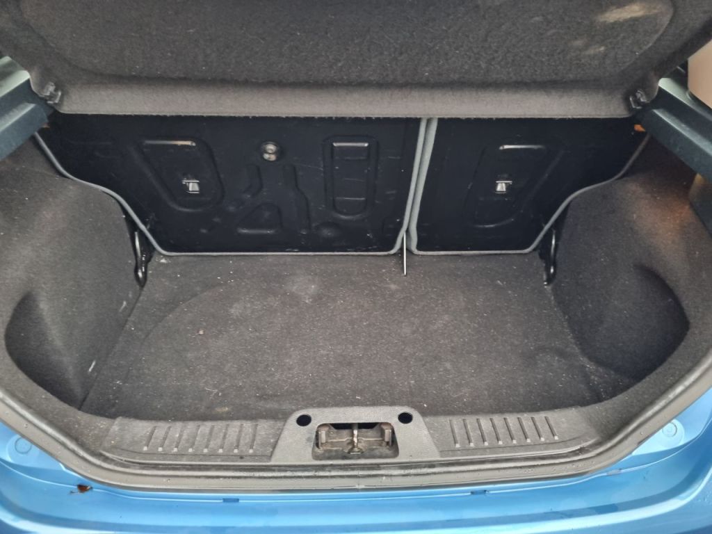 Used Ford Fiesta 2011 for sale - 77287252: Photo 9