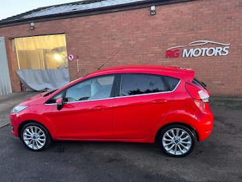 Used Ford Fiesta 2016 for sale - 75772899: Photo