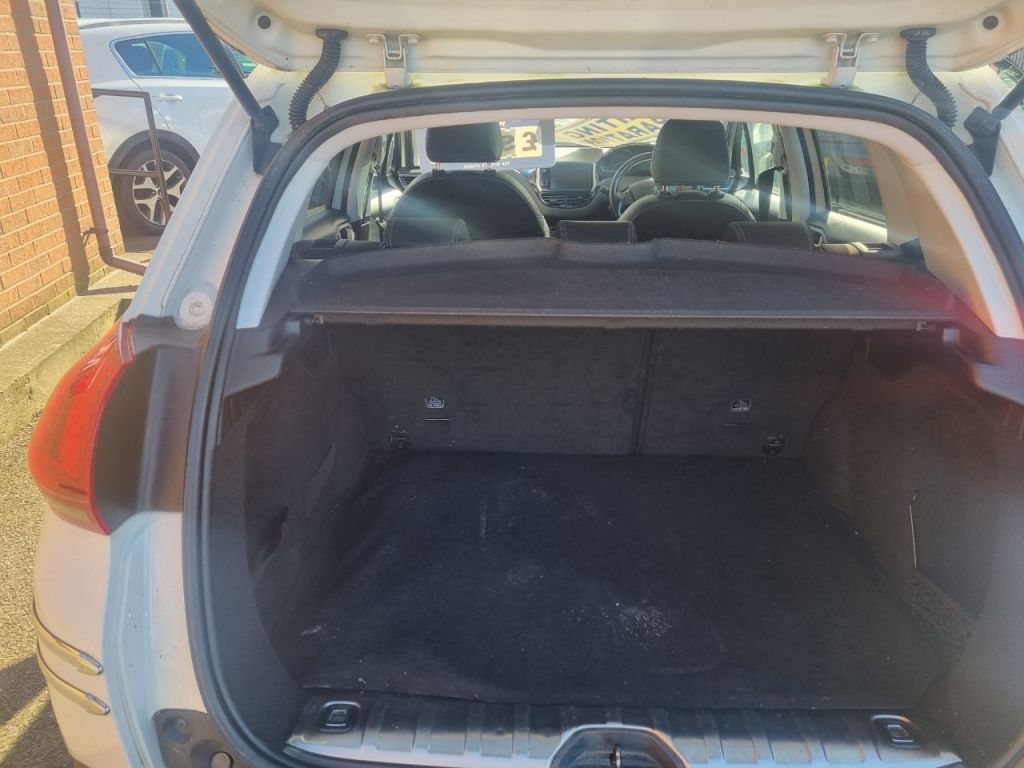 Used Peugeot 2008 2017 for sale - 78029691: Photo 10