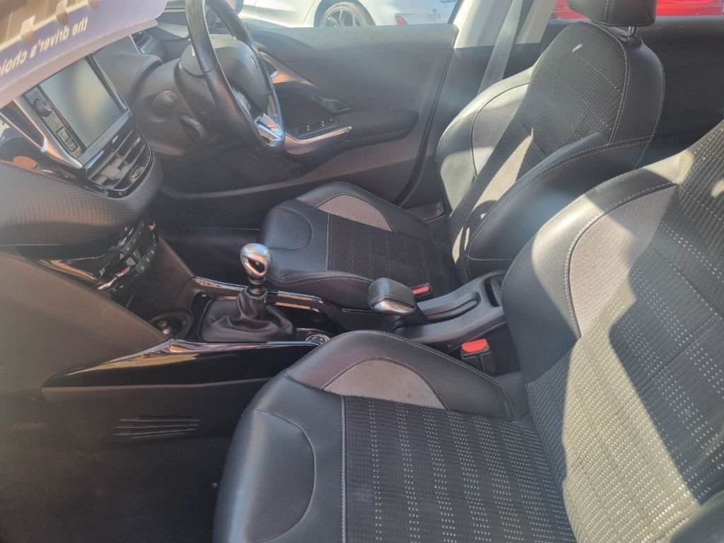 Used Peugeot 2008 2017 for sale - 78029691: Photo 6