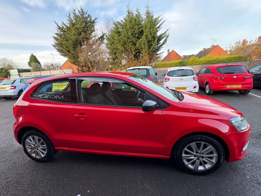 Used Volkswagen Polo 2016 for sale - 76697957: Photo 4