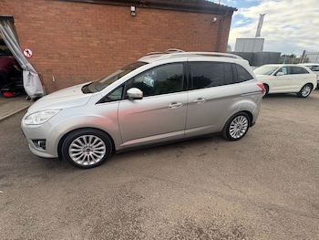 Used Ford Grand C-Max 2015 for sale - 75895803: Photo