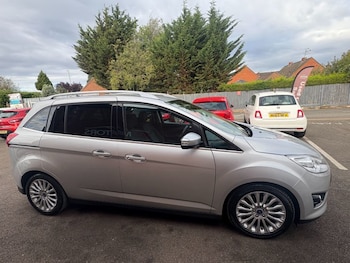 Used Ford Grand C-Max 2015 for sale - 75895803: Photo