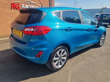 Used Ford Fiesta 2017 for sale - 79177848: Photo