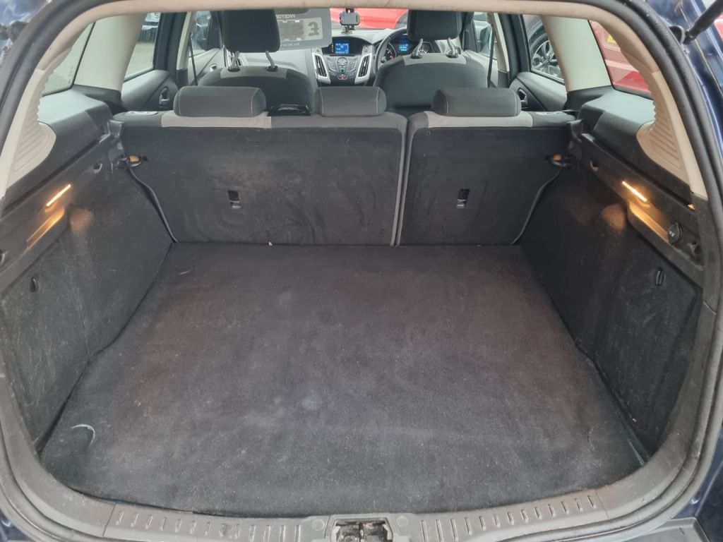 Used Ford Focus 2011 for sale - 77037614: Photo 14