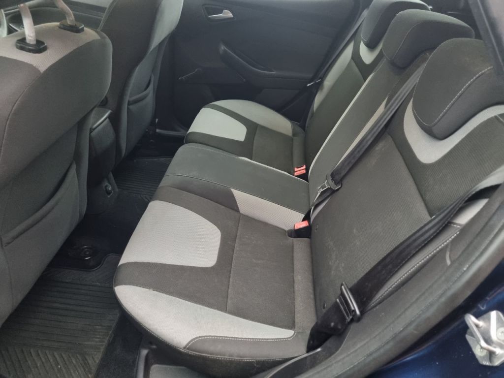 Used Ford Focus 2011 for sale - 77037614: Photo 15