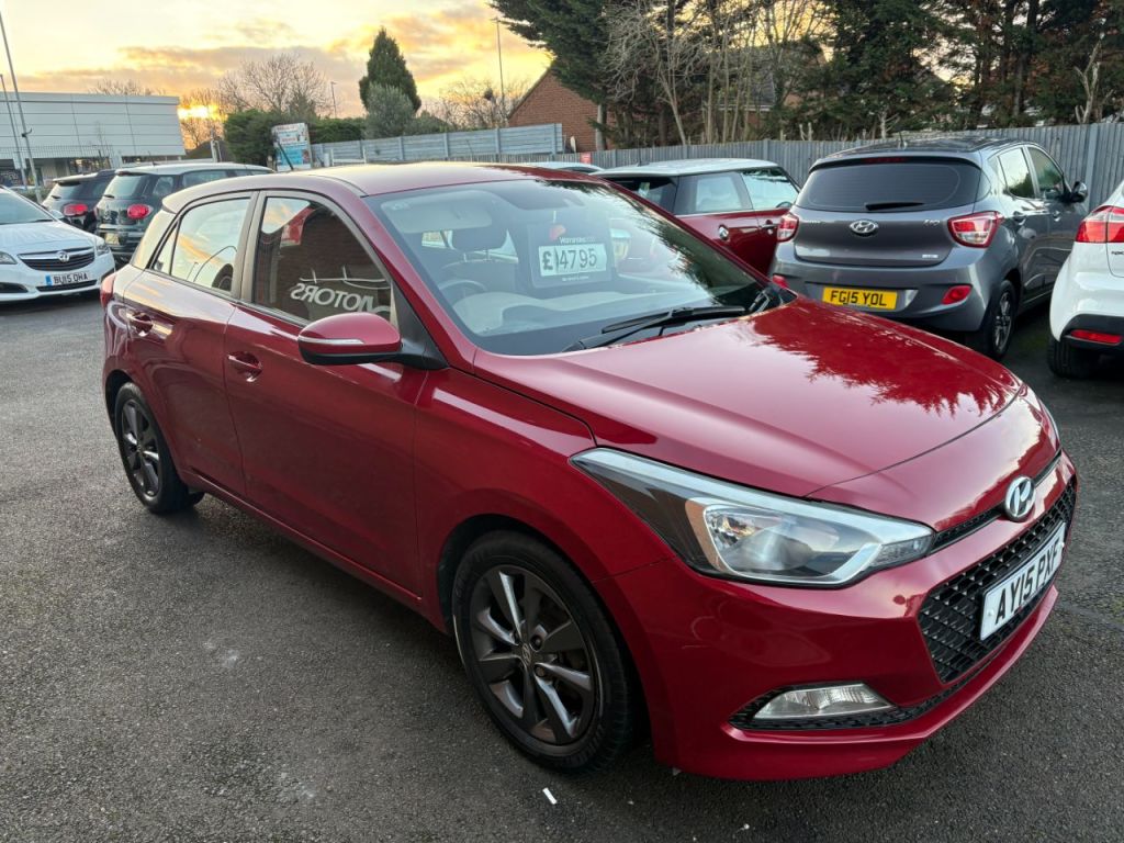 Used Hyundai i20 2015 for sale - 76961753: Photo 2