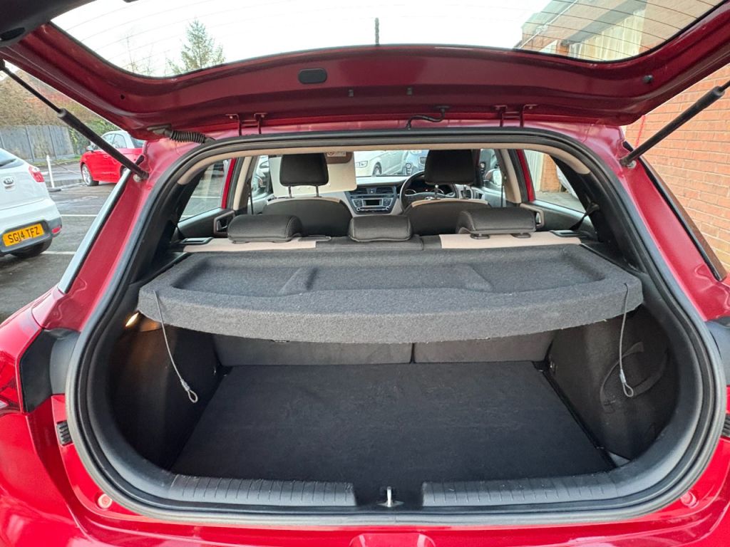 Used Hyundai i20 2015 for sale - 76961753: Photo 9