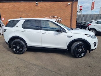 Used Land Rover Discovery Sport 2017 for sale - 78552643: Photo