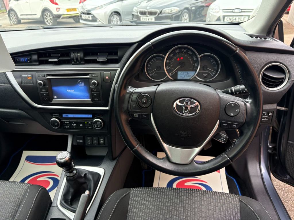 Used Toyota Auris 2014 for sale - 76192934: Photo 8