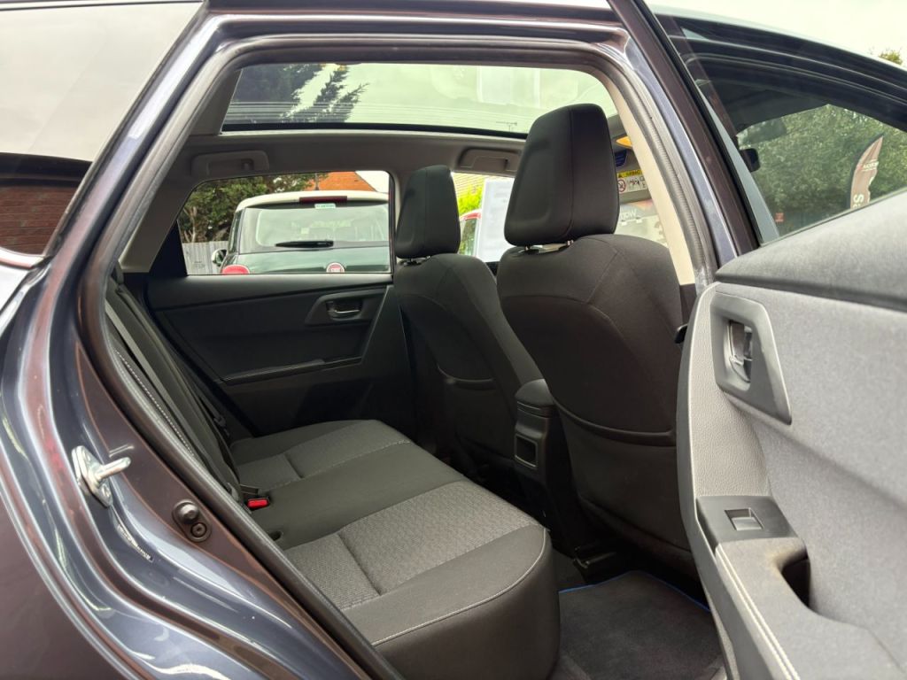 Used Toyota Auris 2014 for sale - 76192934: Photo 9