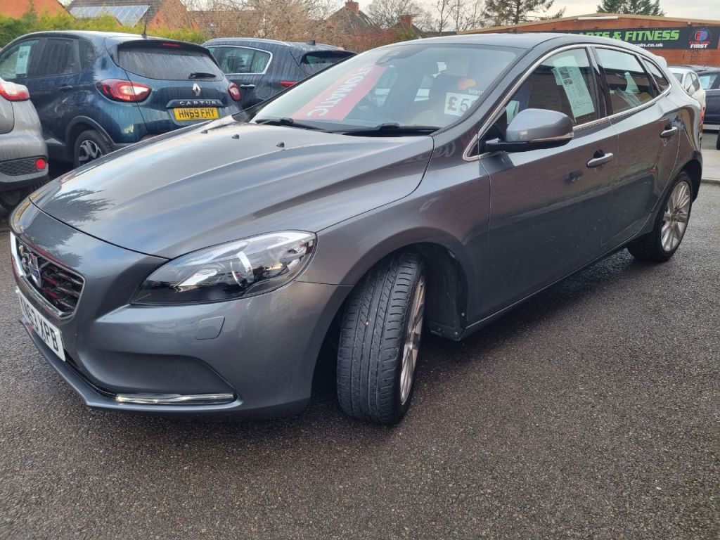 Used Volvo V40 2013 for sale - 77179853: Photo 11