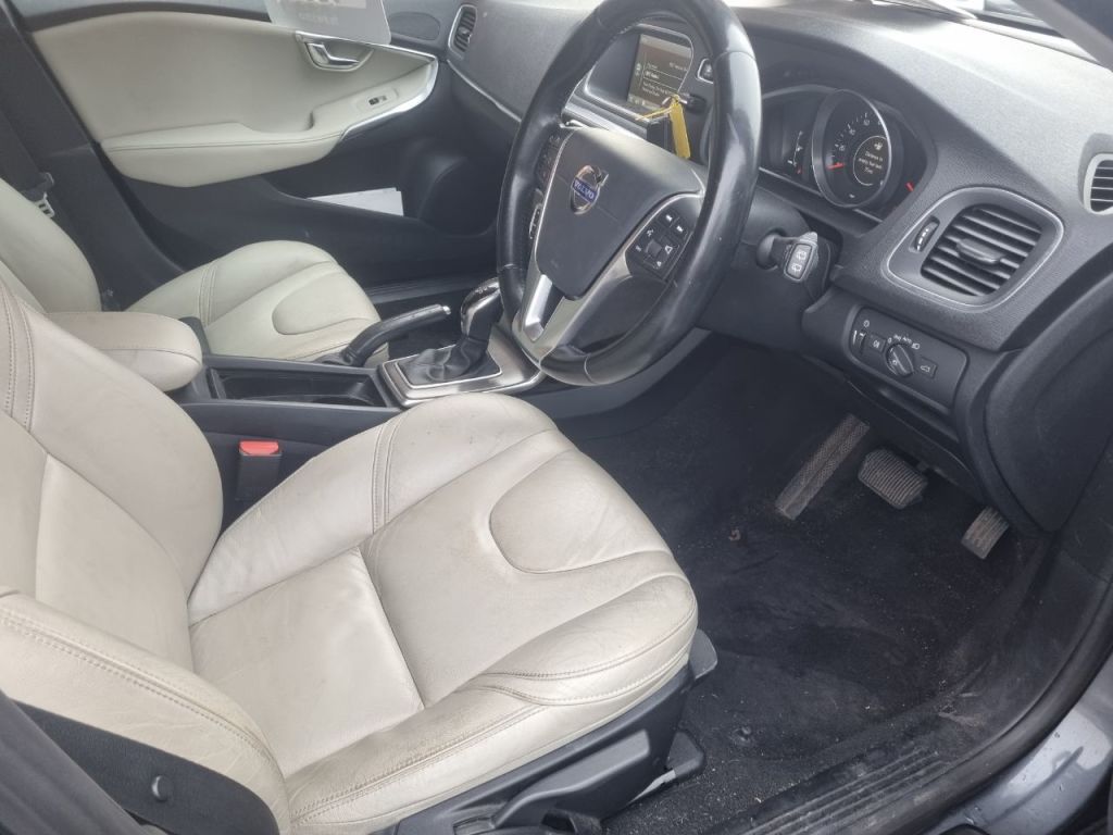 Used Volvo V40 2013 for sale - 77179853: Photo 6