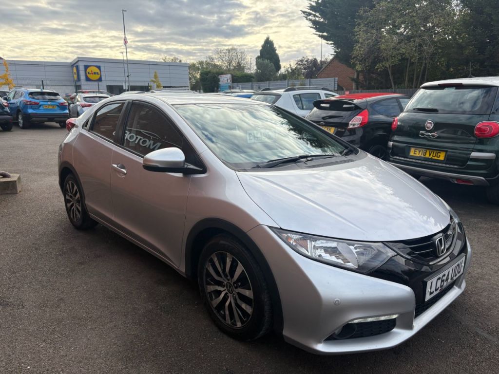 Used Honda Civic 2015 for sale - 76322777: Photo 2