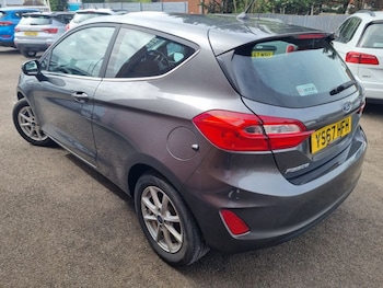 Used Ford Fiesta 2017 for sale - 78287400: Photo