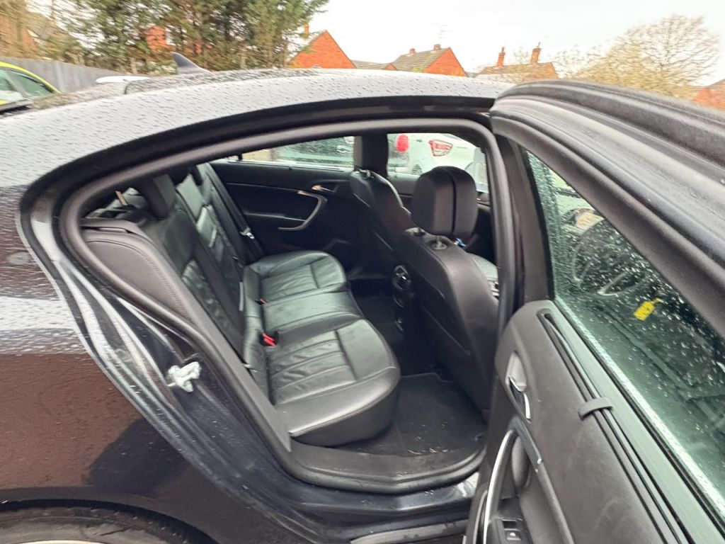 Used Vauxhall Insignia 2011 for sale - 76877710: Photo 10