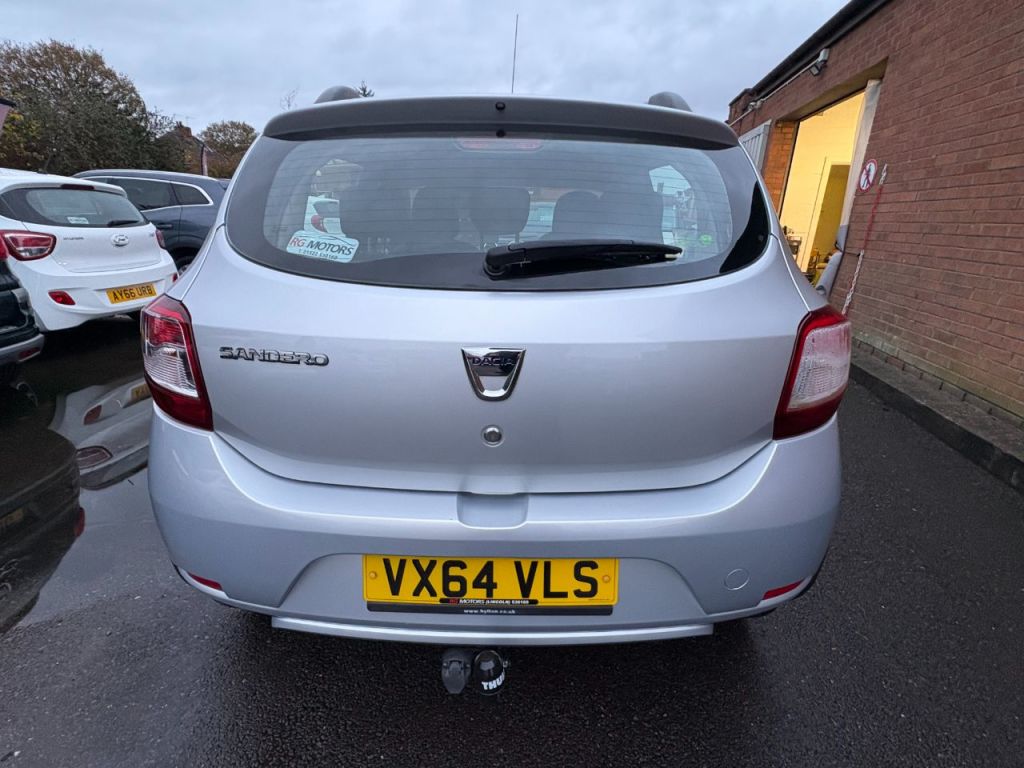 Used Dacia Sandero Stepway 2014 for sale - 76395505: Photo 6