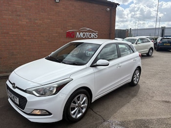 Used Hyundai i20 2015 for sale - 75922952: Photo