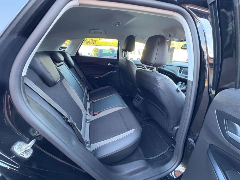 Used Vauxhall Grandland X 2018 for sale - 75982140: Photo 9
