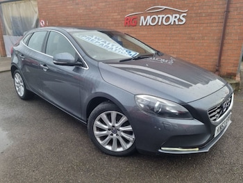 Used Volvo V40 2013 for sale - 77023225: Photo