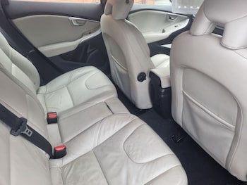 Used Volvo V40 2013 for sale - 77023225: Photo