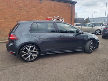 Used Volkswagen Golf 2015 for sale - 78907736: Photo