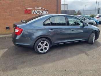 Used Skoda Rapid 2015 for sale - 79384363: Photo