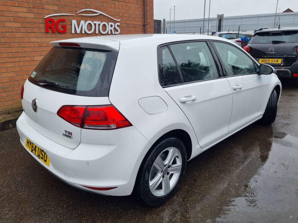 Used Volkswagen Golf 2014 for sale - 77287260: Photo 2