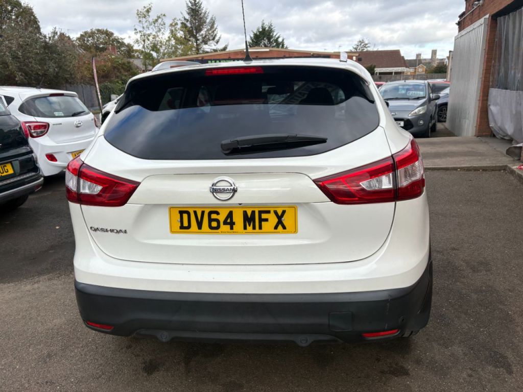 Used Nissan Qashqai 2014 for sale - 76355984: Photo 6