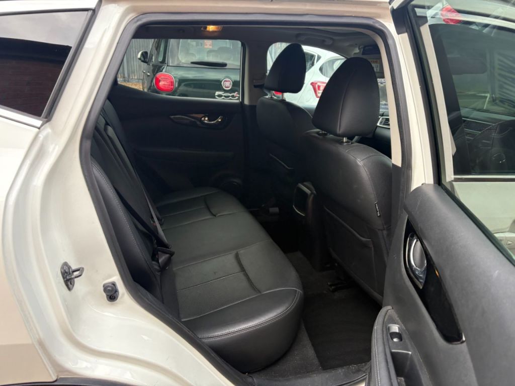 Used Nissan Qashqai 2014 for sale - 76355984: Photo 9