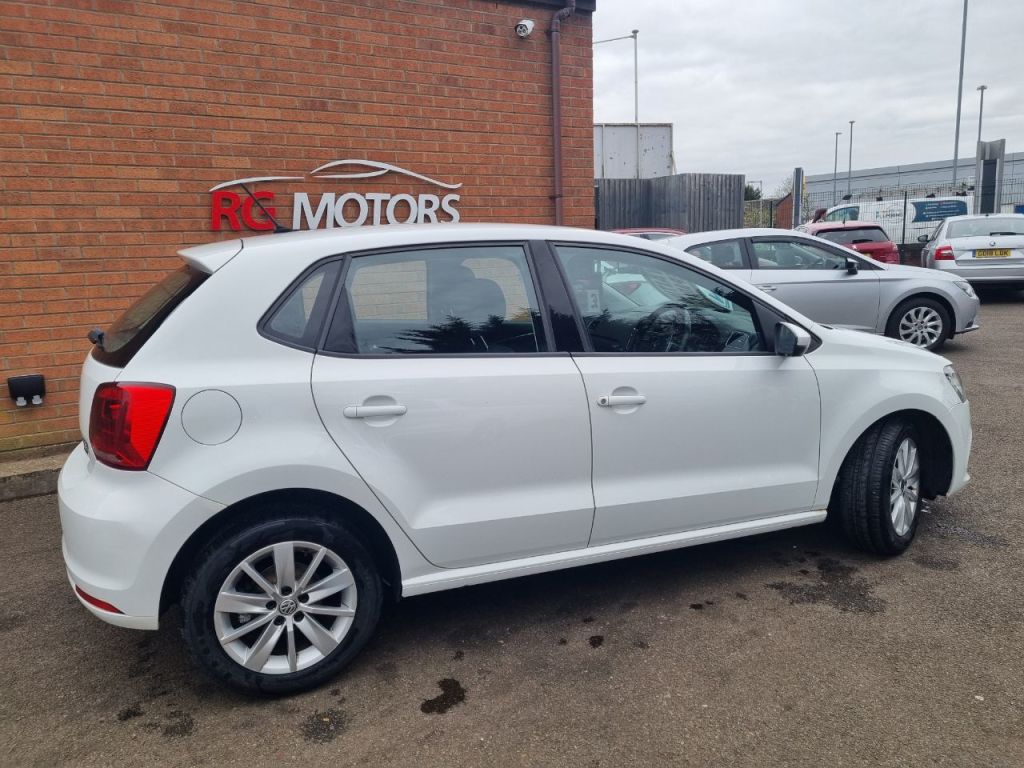 Used Volkswagen Polo 2015 for sale - 78095767: Photo 3