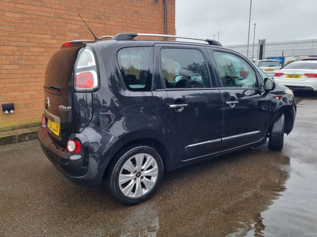 Used Citroen C3 Picasso 2011 for sale - 77692427: Photo 3