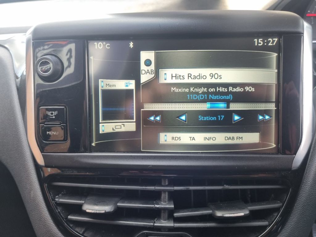 Used Peugeot 208 2014 for sale - 77836245: Photo 11