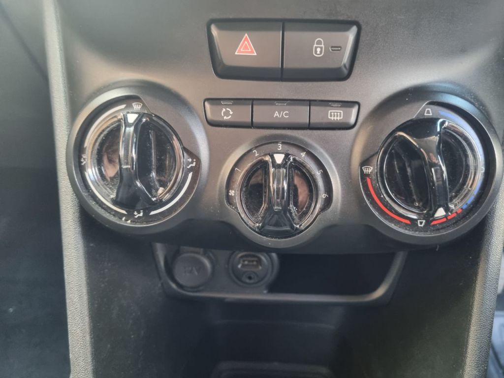 Used Peugeot 208 2014 for sale - 77836245: Photo 12