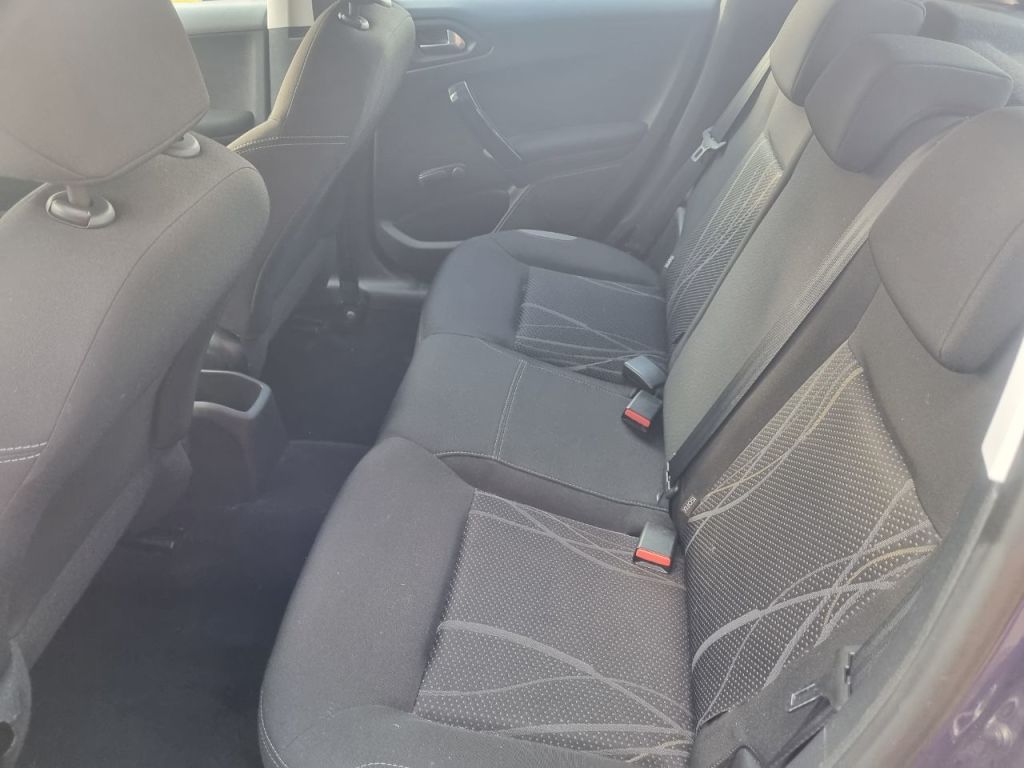 Used Peugeot 208 2014 for sale - 77836245: Photo 14