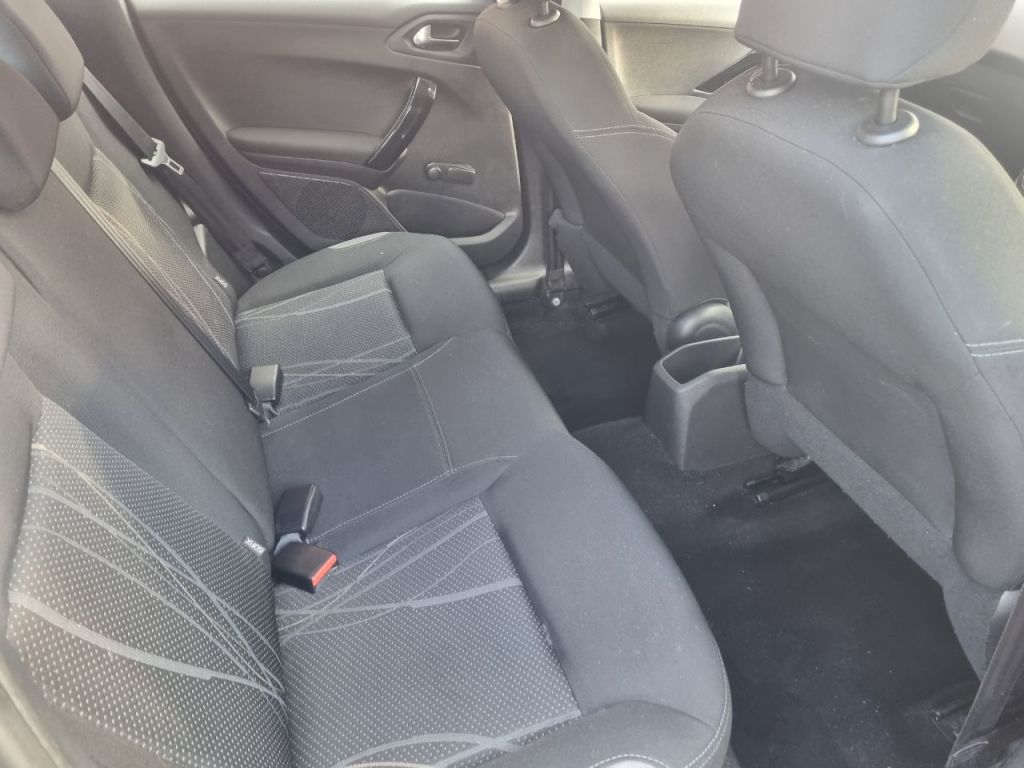 Used Peugeot 208 2014 for sale - 77836245: Photo 7