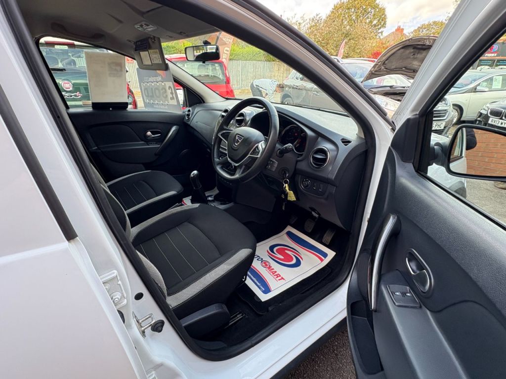 Used Dacia Sandero Stepway 2018 for sale - 76118314: Photo 7