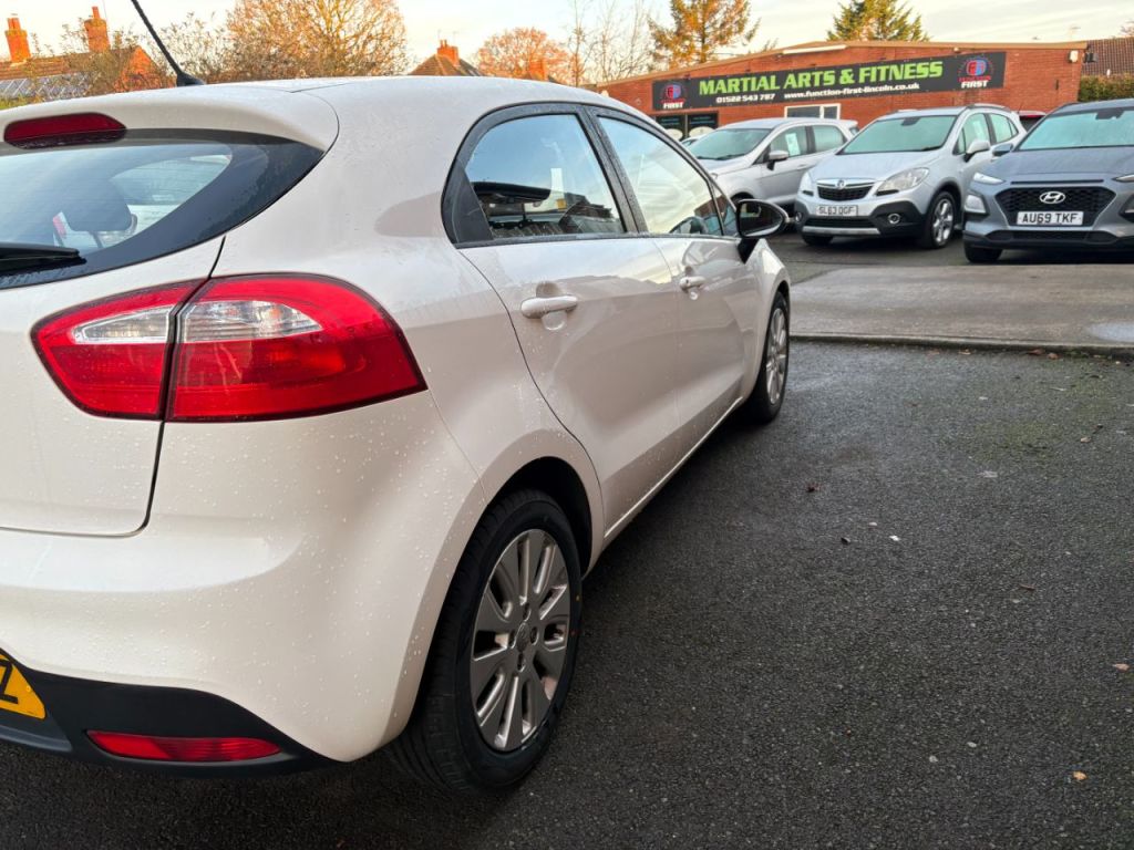 Used Kia Rio 2014 for sale - 76830479: Photo 5