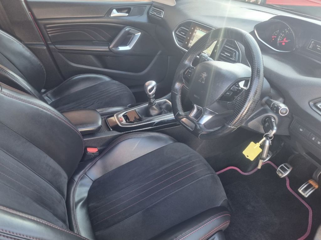 Used Peugeot 308 2016 for sale - 77945870: Photo 4