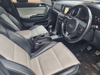 Used Kia Sportage 2017 for sale - 77301570: Photo