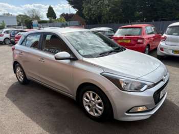 Used Hyundai i20 2018 for sale - 74717780: Photo